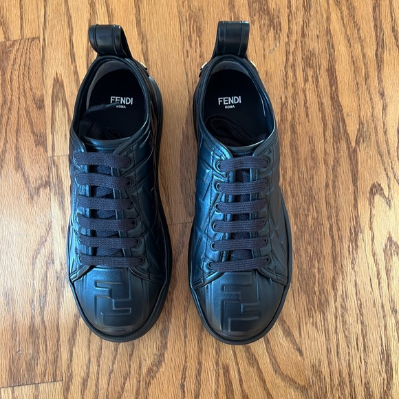 😊SOLD😊Fendi FF-embossed black leather flatform sneakers in 36.5 - Picture 6 of 12